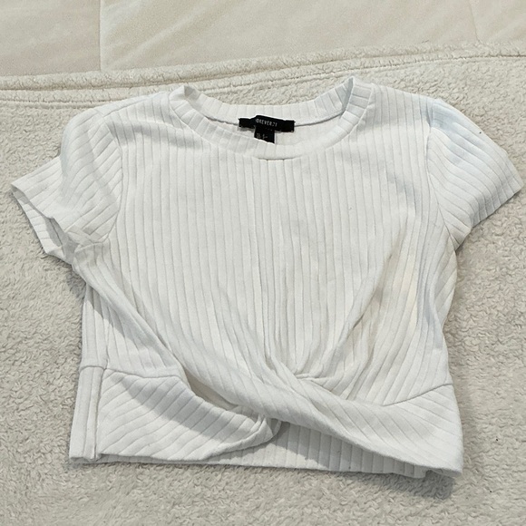 Forever 21 Tops - Forever 21 White Ribbed Short Sleeve Tee